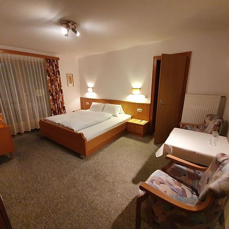 Haus Monika Und Haus Claudia Hotel Майерхофен Екстериор снимка