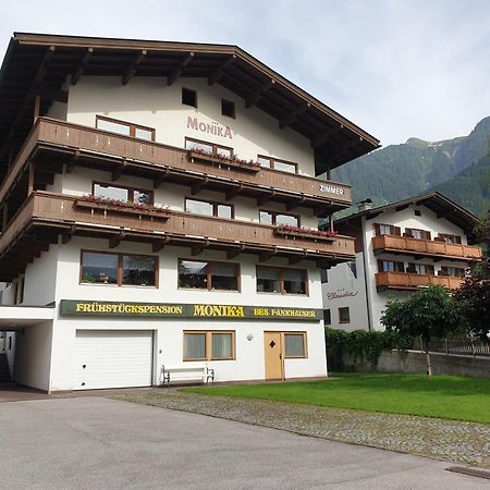 Haus Monika Und Haus Claudia Hotel Майерхофен Екстериор снимка