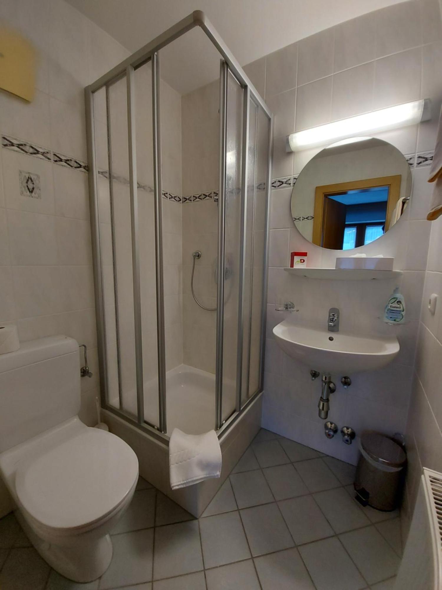 Haus Monika Und Haus Claudia Hotel Майерхофен Екстериор снимка