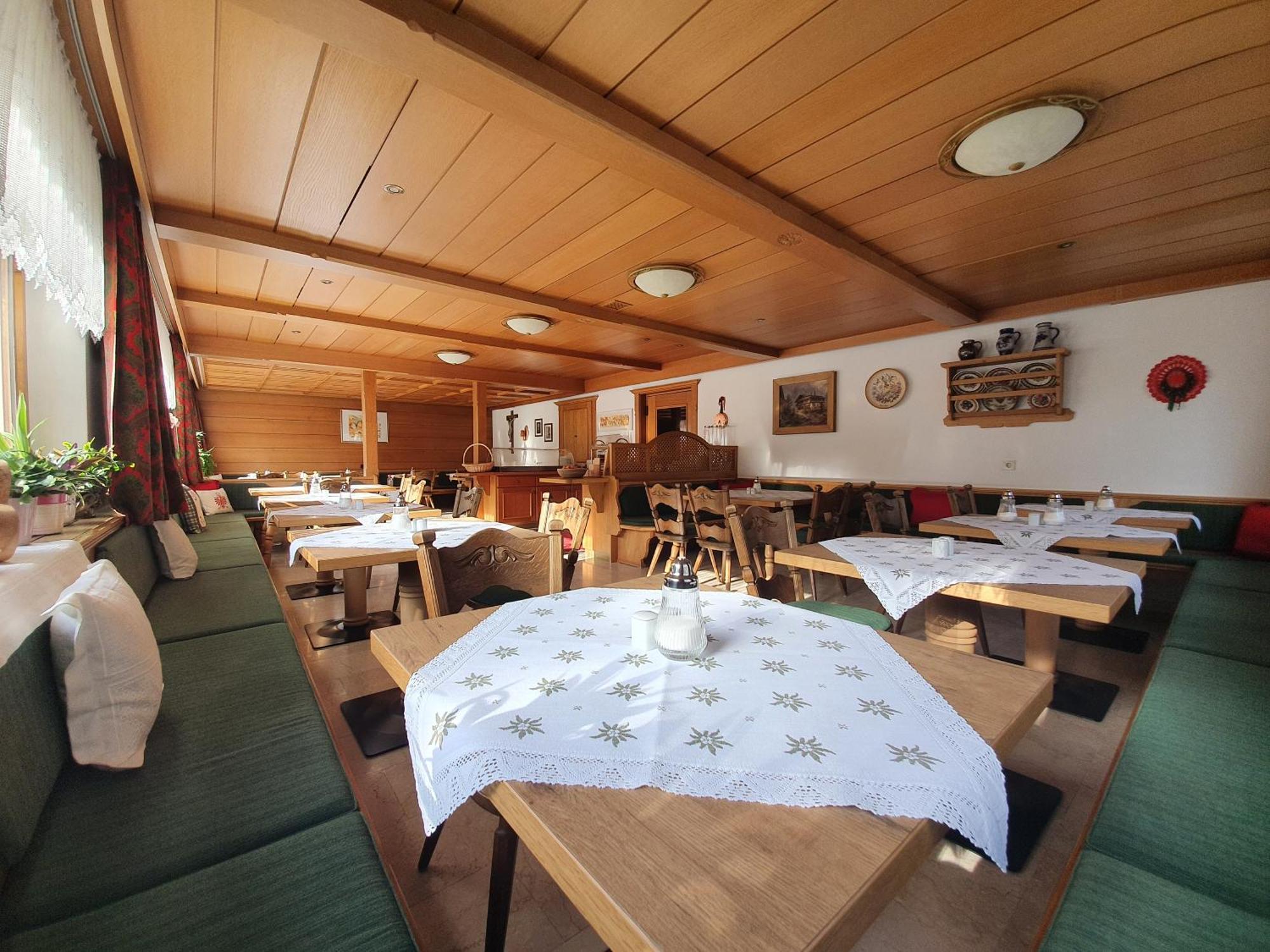 Haus Monika Und Haus Claudia Hotel Майерхофен Екстериор снимка