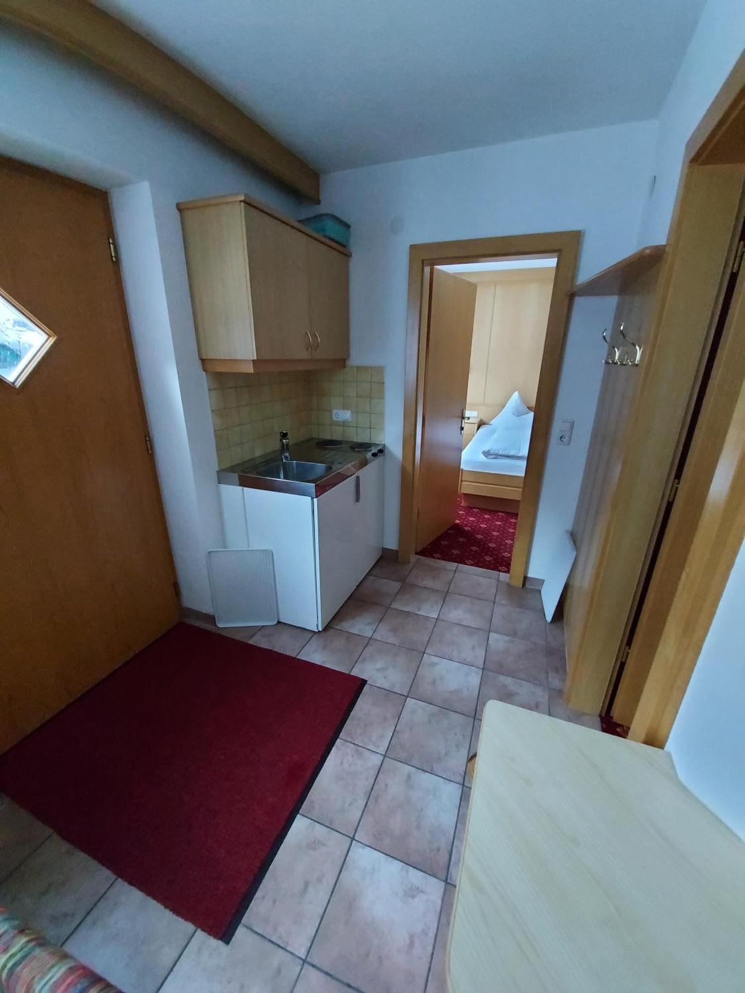 Haus Monika Und Haus Claudia Hotel Майерхофен Екстериор снимка