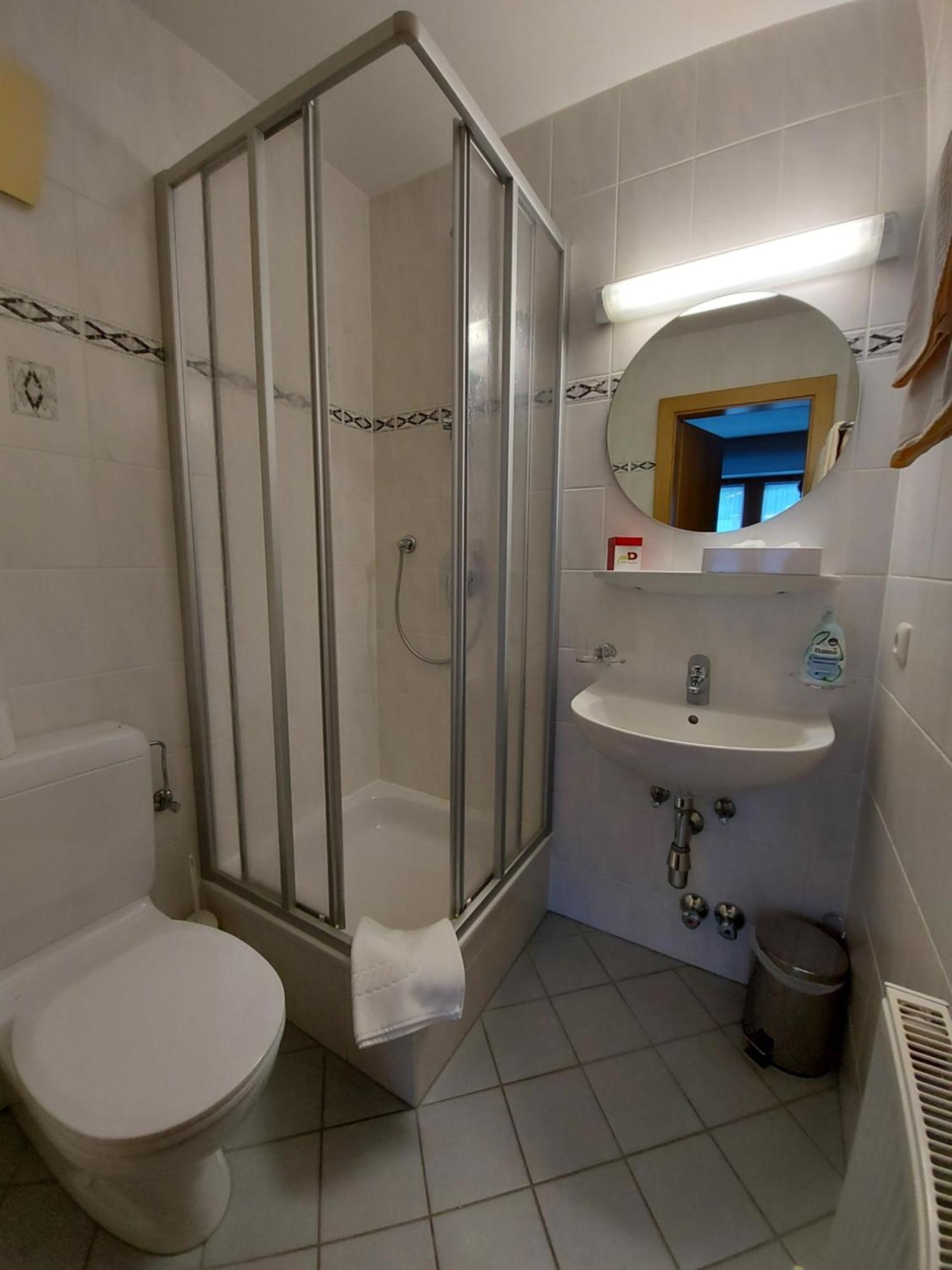Haus Monika Und Haus Claudia Hotel Майерхофен Екстериор снимка