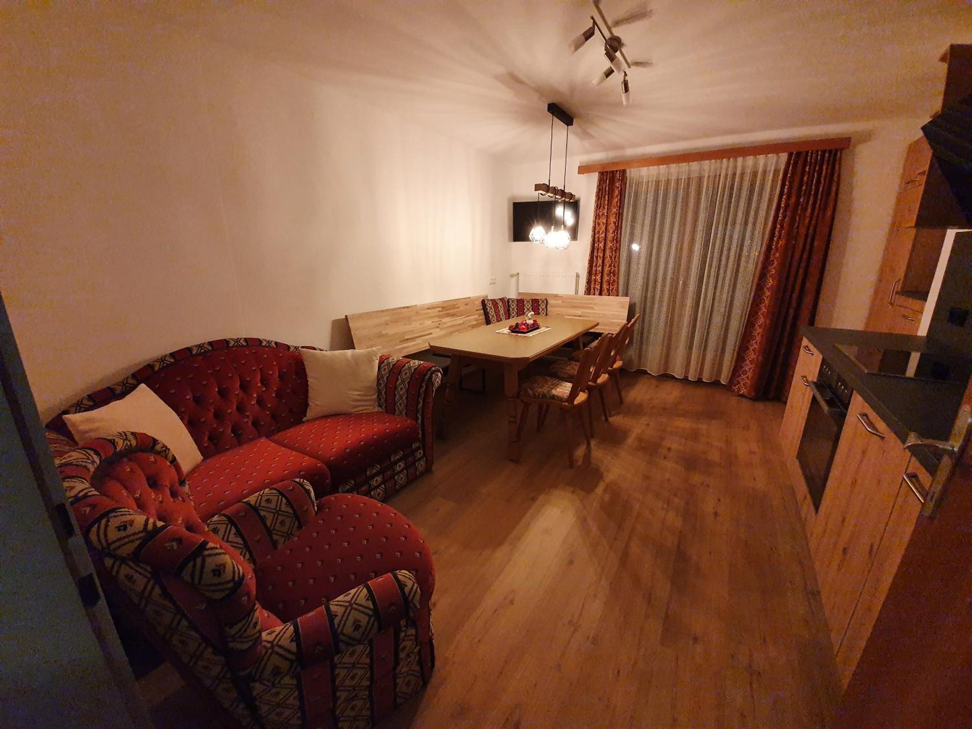 Haus Monika Und Haus Claudia Hotel Майерхофен Екстериор снимка